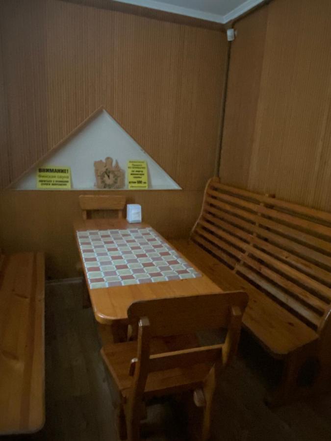 Отель Рио Melitopolʼ エクステリア 写真